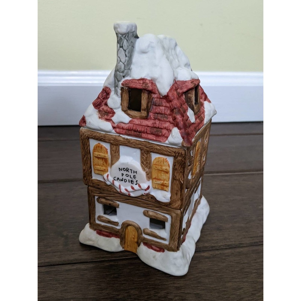 Willitts 1987 Santas Workshop 3 Piece Christmas Village Building  Appx 7" Tall
